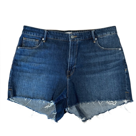 Good American Plus Size Cutoff High Waist Denim Shorts - Picture 3 of 8